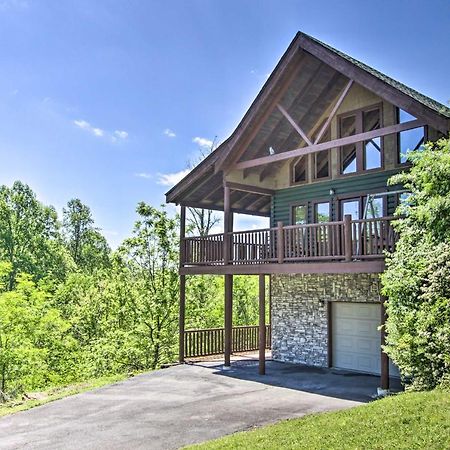 Idyllic Sevierville Cabin Deck And Smoky Mtn View! Exterior photo