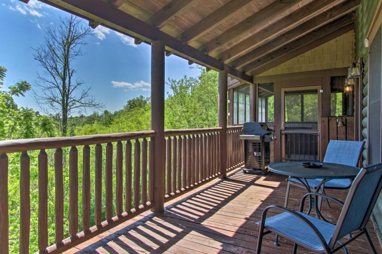 Idyllic Sevierville Cabin Deck And Smoky Mtn View! Exterior photo