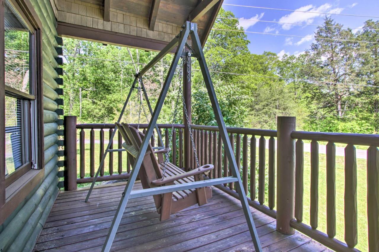 Idyllic Sevierville Cabin Deck And Smoky Mtn View! Exterior photo